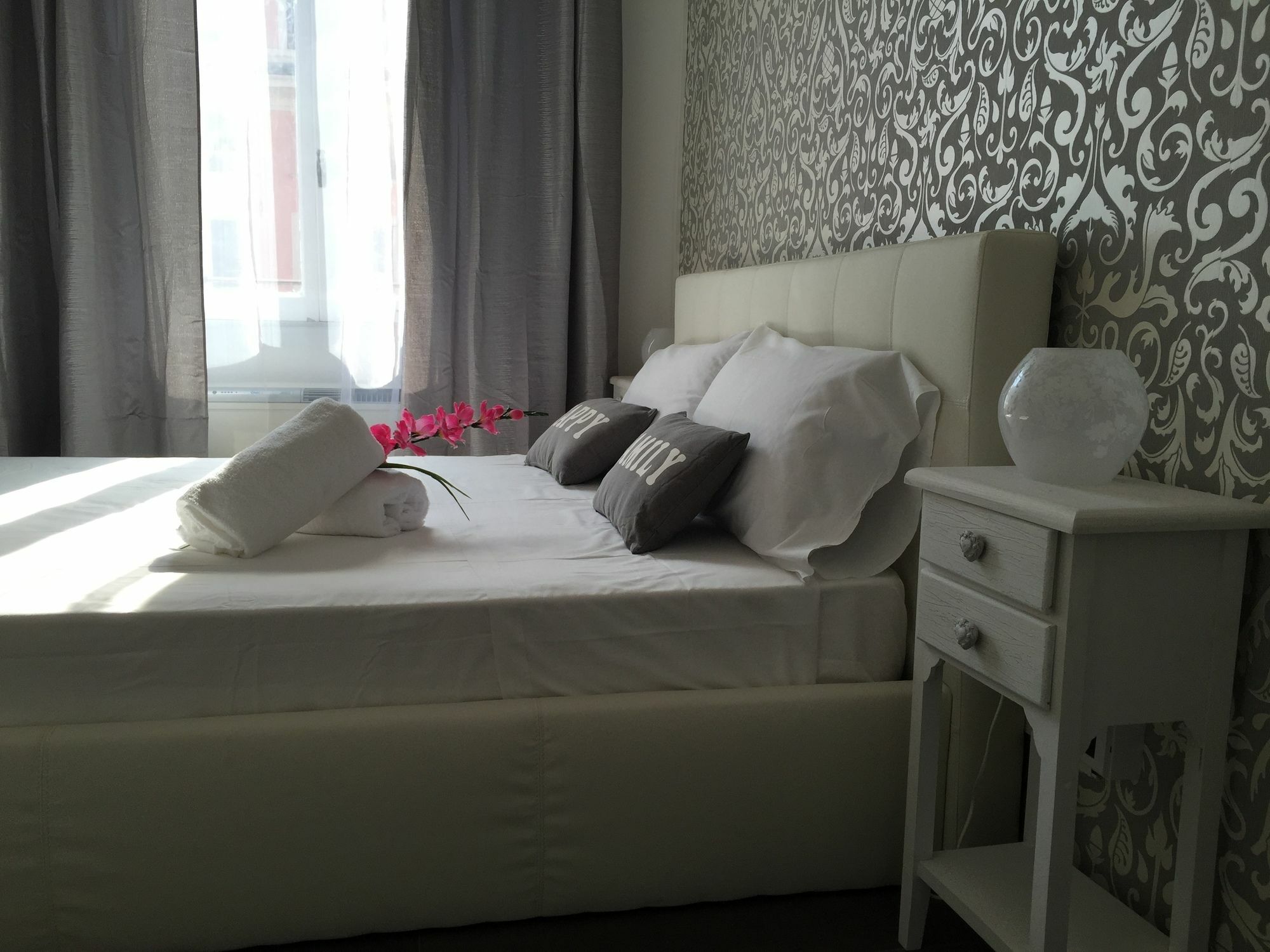 Residenza Elizabeth Hotel โรม ภายนอก รูปภาพ